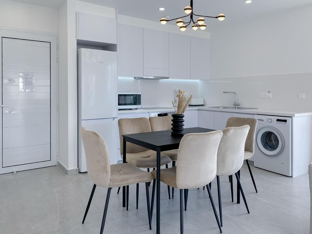 Phaedrus Living: Seaview Luxury Flat Limnaria 134 Paphos Exterior foto